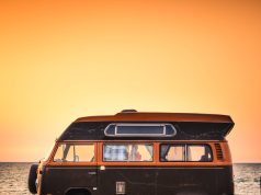 Taşınabilir Konfor: WC Karavanları, Kulis Karavanları ve Makyaj Karavanları moskaravan3